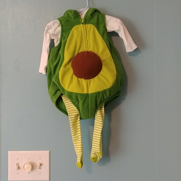 Carter's Other - Avocado Halloween Costume
size